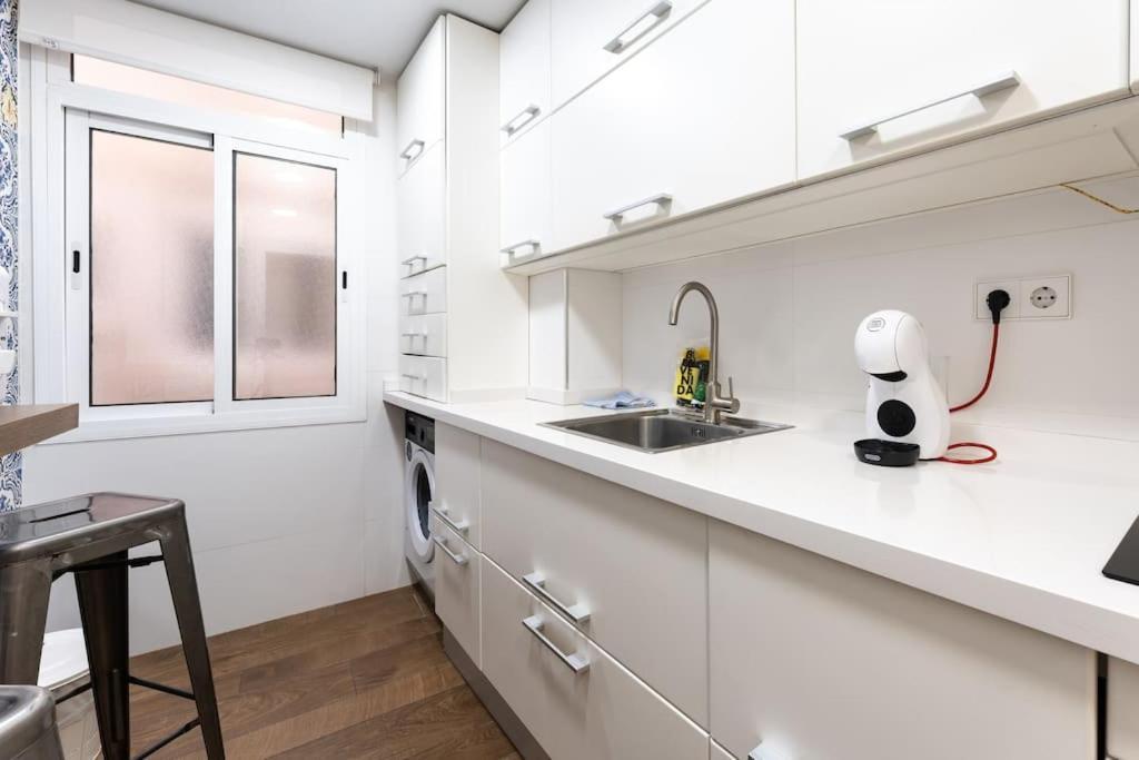 Super Central Malaga Flat With Terrace And Free Parking Exterior foto
