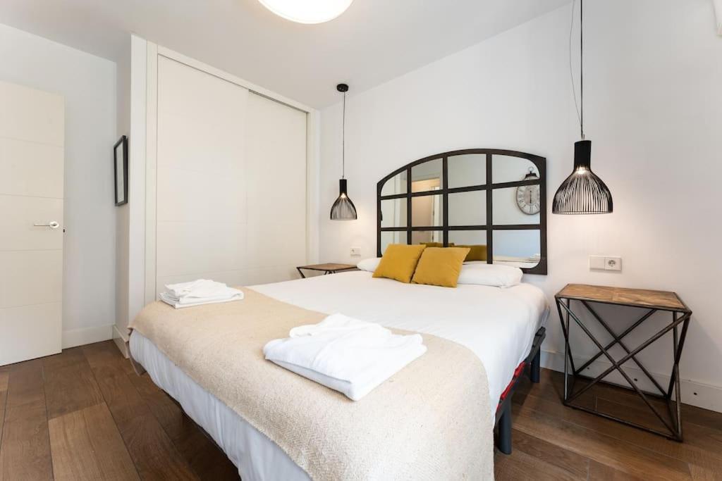 Super Central Malaga Flat With Terrace And Free Parking Exterior foto