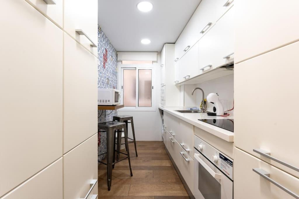 Super Central Malaga Flat With Terrace And Free Parking Exterior foto